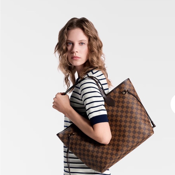 Louis Vuitton Neverfull GM Tote - Picture 6 of 17